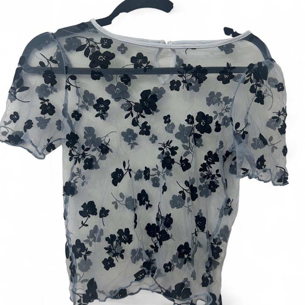 Dazy Womens Sheer Mesh Floral Top Blue Black Short Sleeve Lettuce Trim Size M - Picture 2 of 8